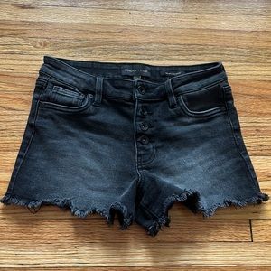 Kendall + Kylie Jean Shorts / 3/26 / The Hipster Short